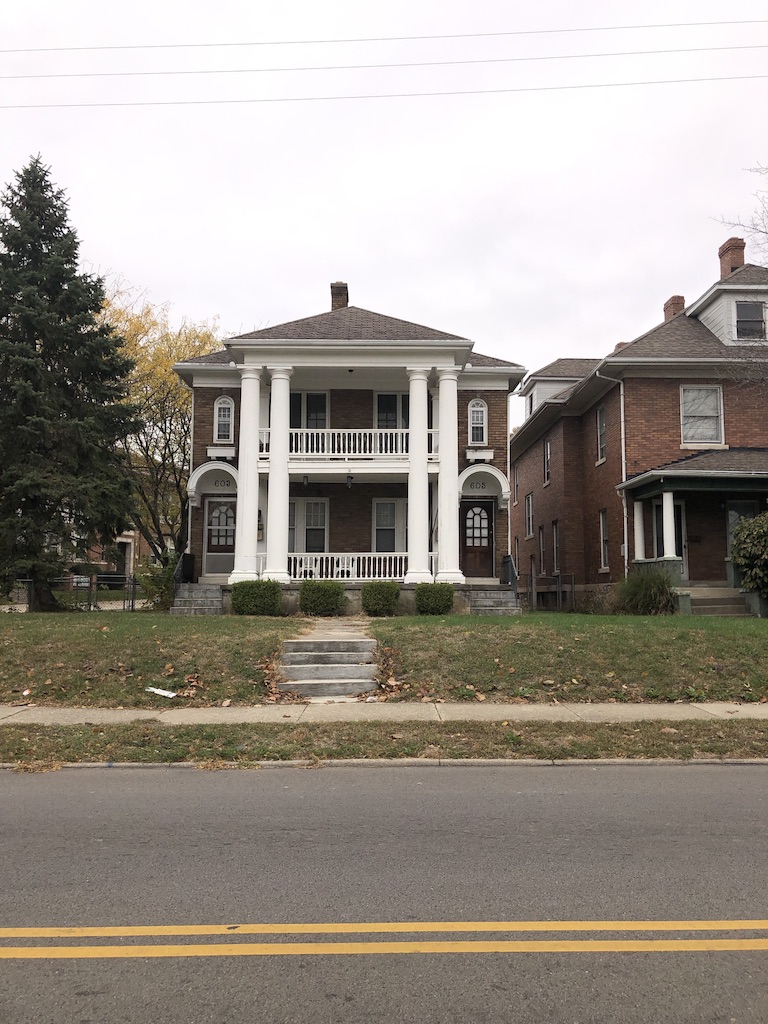 Property main image