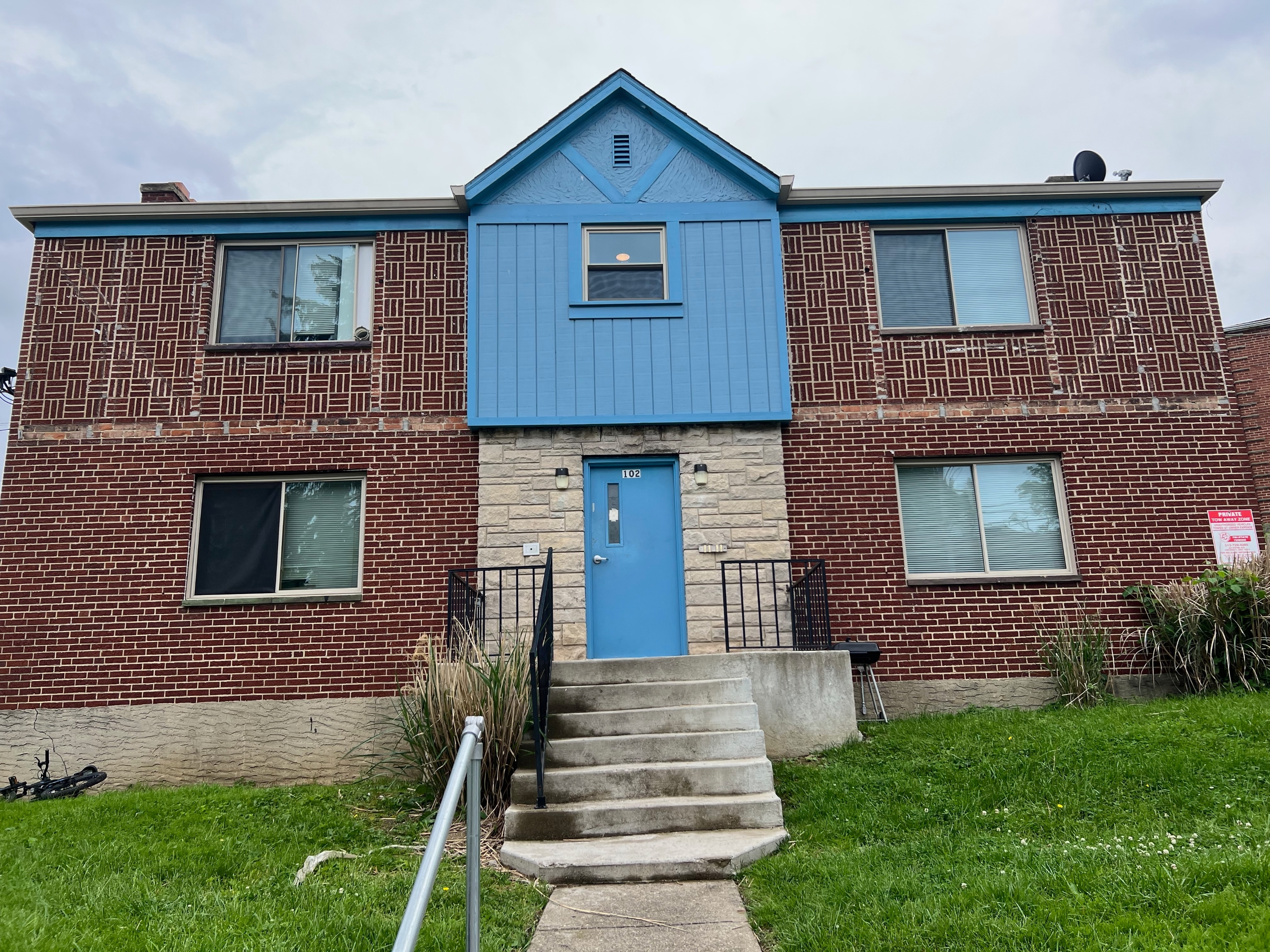102 Glenridge Place - D